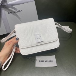 Balenciaga tofu bag lizard pattern model: 618156 Size: 18x14x9.5cm