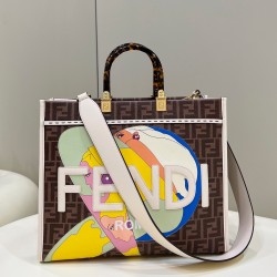 Fendi Sunshine Medium FF glazed fabric shopper with inlay  Height: 31 cm Depth: 17 cm Width: 35 cm