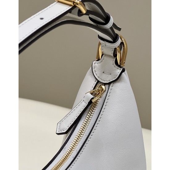 Fendi graphy Small White leather bag Height: 24.5 cm Depth: 10 cm Width: 29 cm