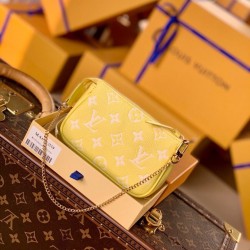 Louis vuitton M46129 mini pochette accessoires handbag