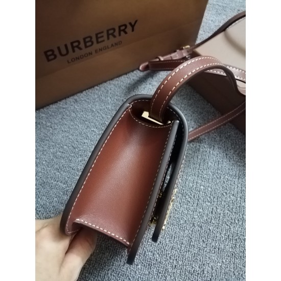 Burberrys mini 17cmtb version of the stand -up shoulder bag size: w17 x d6 x H12.5cm