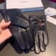 CHANEL Autumn/Winter Sheepskin Mobile Phone Touch Screen Gloves
