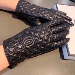 CHANEL Sheepskin Prismatic Touch Screen Gloves for WOMEN