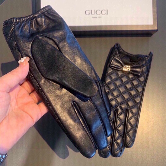 Gucci Mobile Touch Screen Sheepskin Gloves