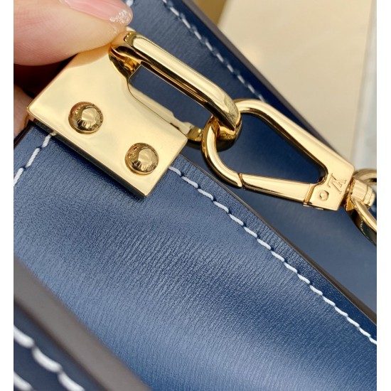 LV Dauphine Mini Handbag Size: 20.0 x 15.0 x 9.0 cm