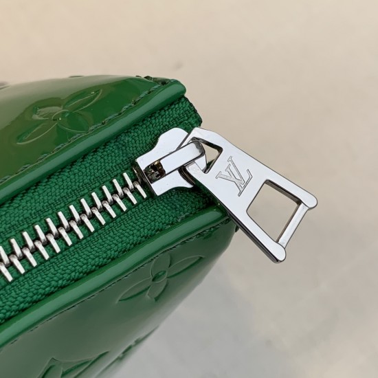 LV Coussin Small Handbag Size:26 x 20 x 12CM
