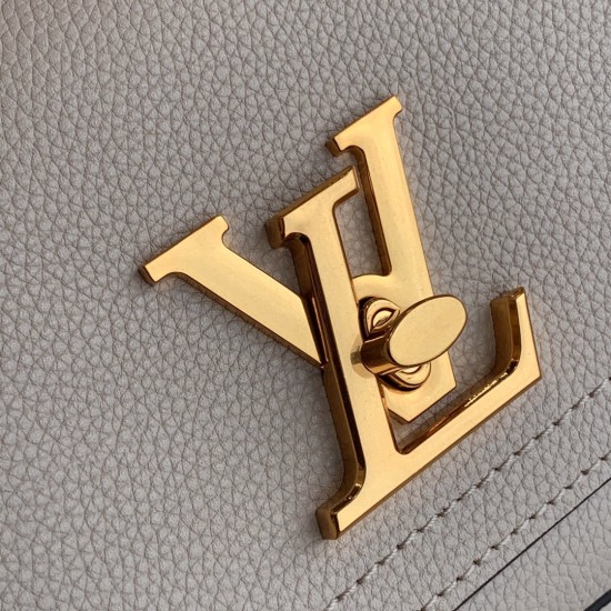 LV LOCKME CHAIN BAG