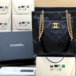 CHANEL TOTE Shopping bags