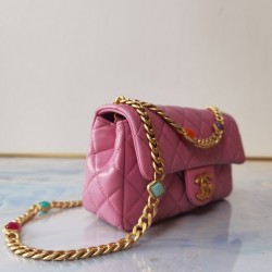 CHANEL FLAP BAG Size: 20CM