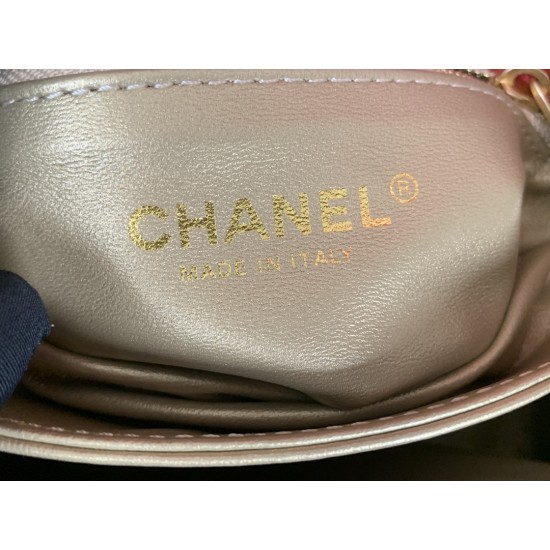 CHANEL FLAP BAG Size: 15×20×9cm