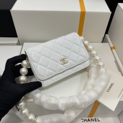  CHANEL WOC pearl shoulder strap tire leather chest bag Size:  Size：15.5*9*3.5CM