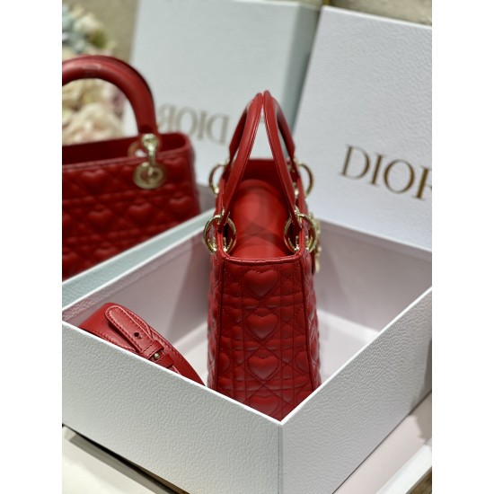 Dior Lady Size: 20x16.5x8cm