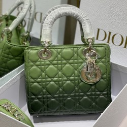 Dior Lady Size: 20  x  8.5 x 17CM
