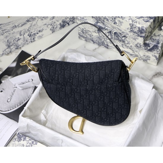 Dior Saddle BAG SIZE: 25.5 x 20 x 6.5CM