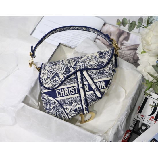 Dior Saddle BAG Size: 25.5 x 20 x 6.5
