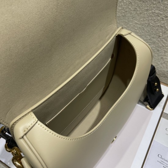Dior Large Bobby Bag Size: 27 x 20.5 x 8CM