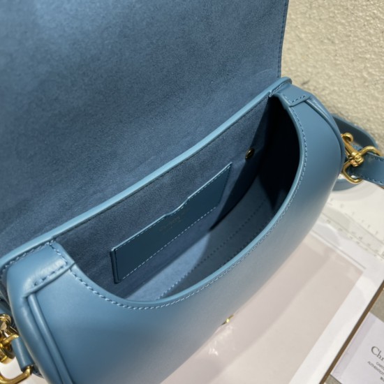 Dior Medium Bobby Bag Size: 22 x 17 x 6CM