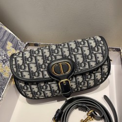Dior Bobby East - West Bag Size:21*5*12CM