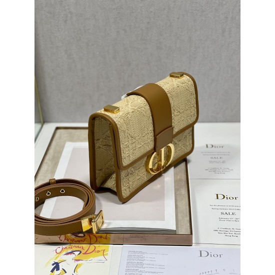 Dior 30 MONTAIGNE BAG Size: 24 x 17 x 8 cm