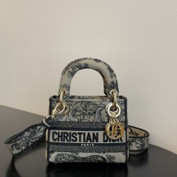 Dior Mini Lady Bag Size:17 x 15 x 7 cm