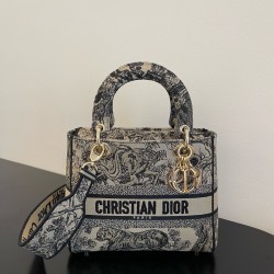 Dior Lady Bag Size:24 x 20 x 11 cm