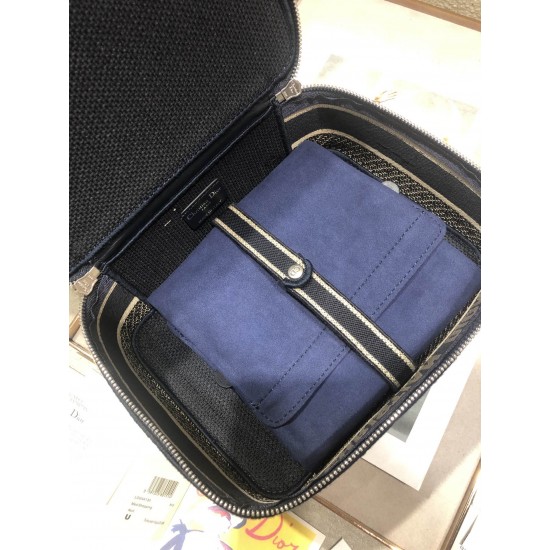 DIOR TRAVEL VANITY CASE Bag Size: 25 x 218 x 18CM