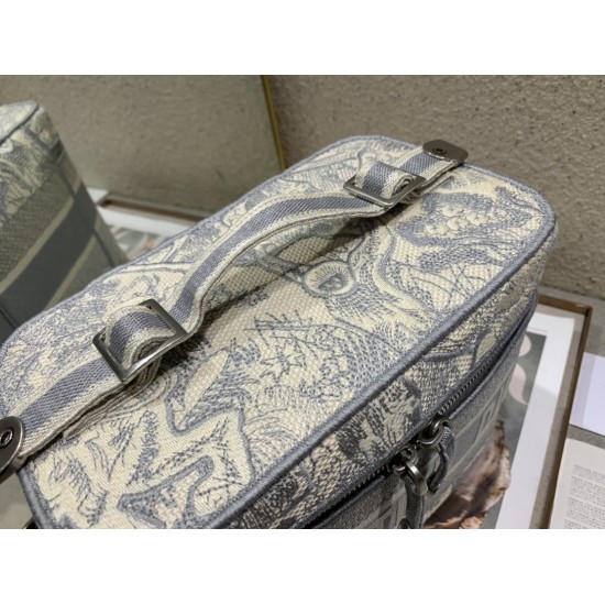 DIOR TRAVEL VANITY CASE Bag Size: 25x15x14
