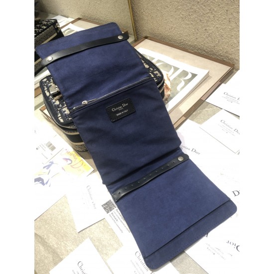 DIOR TRAVEL VANITY CASE Bag Size: 25 x 218 x 18CM