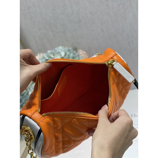 MEDIUM DIOR VIBE HOBO BAG Size: 30 x 18.5 x 9.5 cm