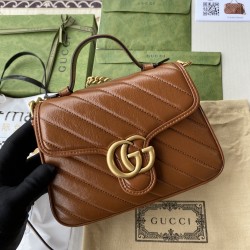 Gucci GG Marmont mini top handle bag Size: 21 x 15.5 x D8cm
