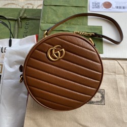 Gucci GG Marmont mini round shoulder bag size: 18.5 x 18.5 x 6.5cm