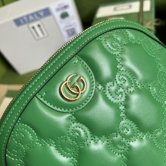 Gucci GG Matelassé leather small bag  Size: W23cm x H19cm x D8cm