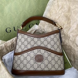 Gucci Large shoulder bag with Interlocking G Size:24.5 x 20 x 8cm