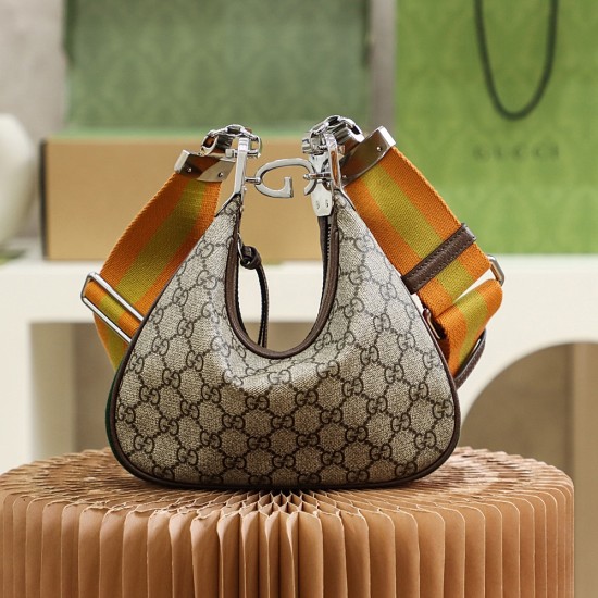 Gucci Attache small shoulder bag  Size: W23cm x H22cm x D5cm