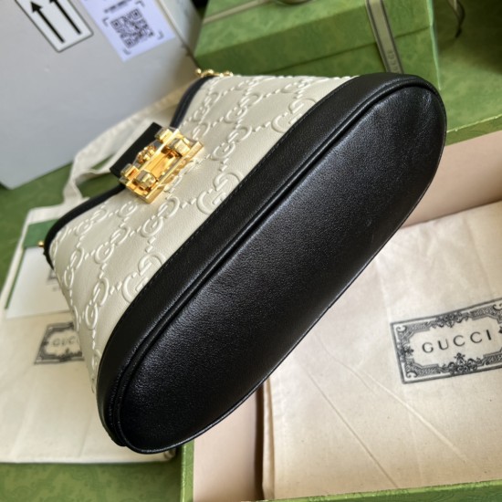 Gucci Small GG shoulder bag  Size: 25 x 21 x 9cm