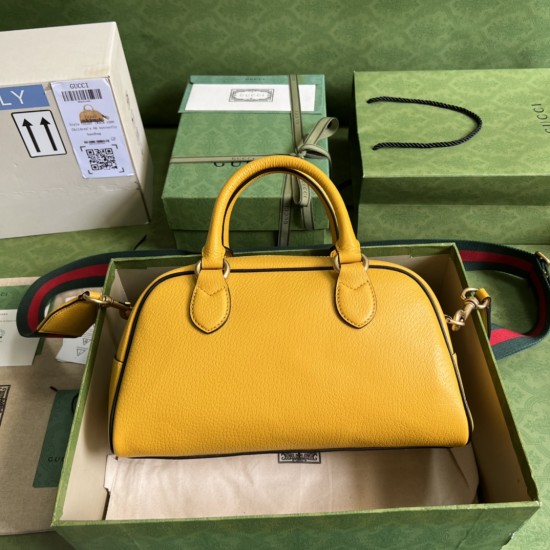adidas x Gucci mini duffle bag  Size: 31.5 x 18 x 15.5cm