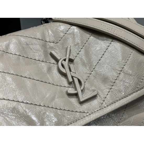 YSL NIKI BABY CHAIN BAG IN CRINKLED VINTAGE LEATHER Size: 21 X 16 X 7,5 CM