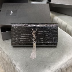 YSL KATE 99 CHAIN BAG IN ALLIGATOR-EMBOSSED LEATHER SIZE:26 X 13.5 X 4.5 CM 