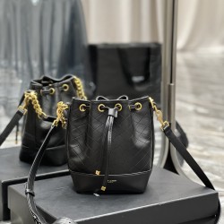 EMMANUELLE SMALL BUCKET BAG IN QUILTED LAMBSKIN