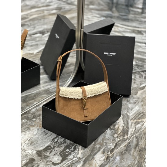 YSL LE5À7 HOBO Caramel with lambswool gold buckle Size:  25X14X6cm