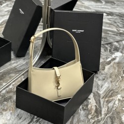 YSL LE5À7 HOBO BAG IN VEGETABLE-TANNED LEATHER Size: 25X14X6cm
