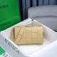 Bottega Veneta Cassette  SIZE 23X15X5CM