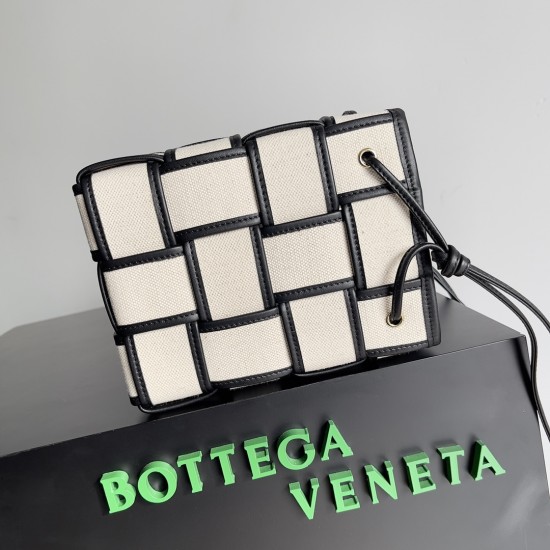 Bottega Veneta Cassette Bucket Bag