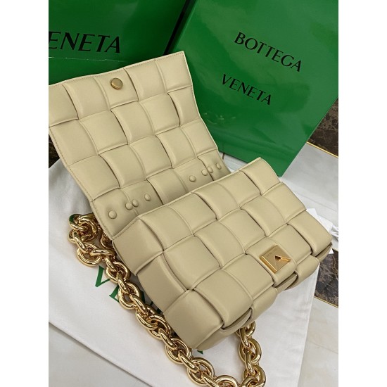 Bottega Veneta Chain Cassette