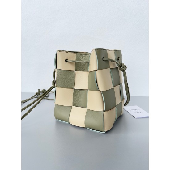 Bottega Veneta Cassette Bucket Bag