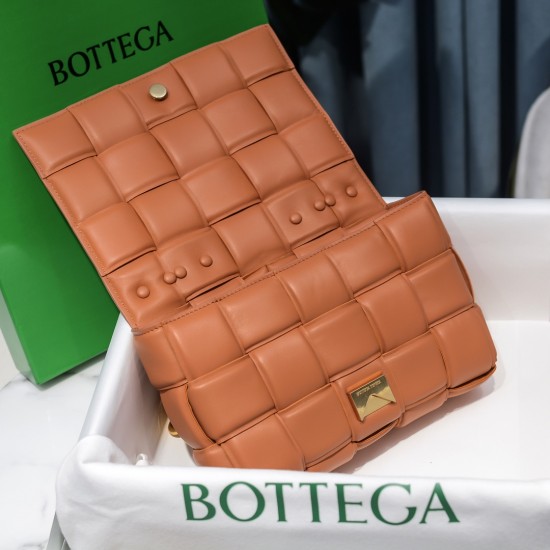 Bottega Veneta Chain Cassette