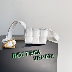 Bottega Veneta Mini Candy Padded Cassette Size: 14*7.5*10cm