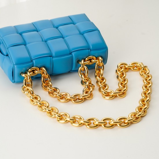 Bottega Veneta Chain Cassette