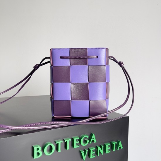 Bottega Veneta Cassette Bucket Bag