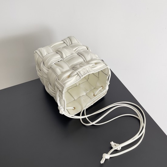 Bottega Veneta Cassette Bucket Bag